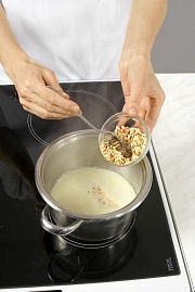 Приготовление блюда по рецепту - Крем ореховый (6). Шаг 1
